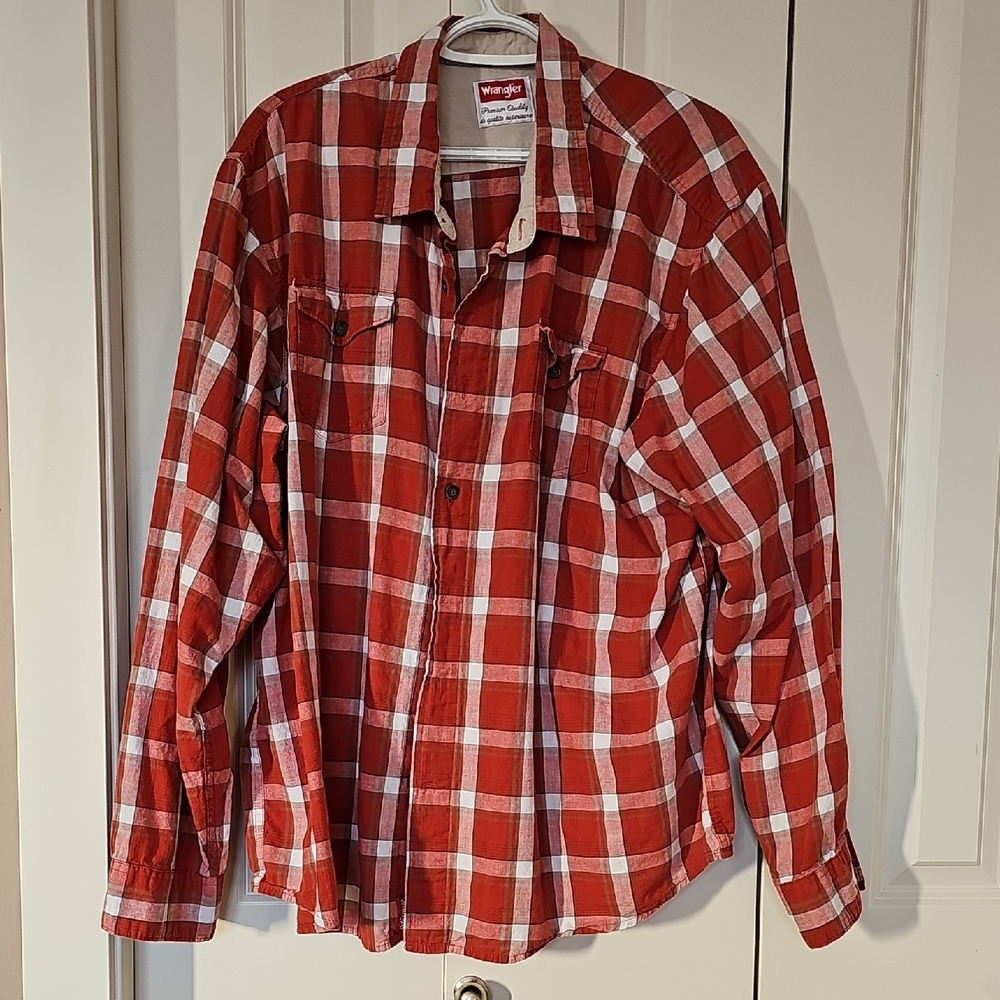 Wrangler Men's Red Plaid Shirt